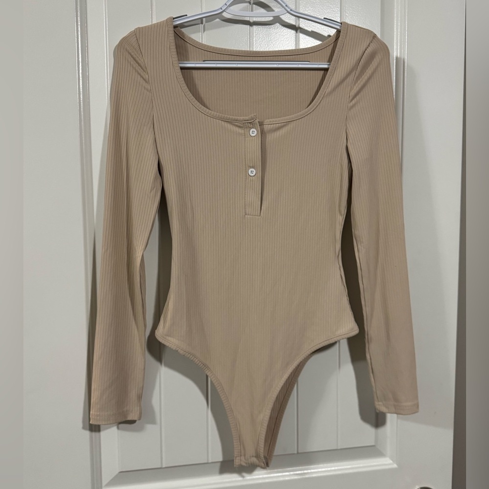 SHEIN Tan Ribbed Long Sleeve Button Front Bodysuit NWOT
